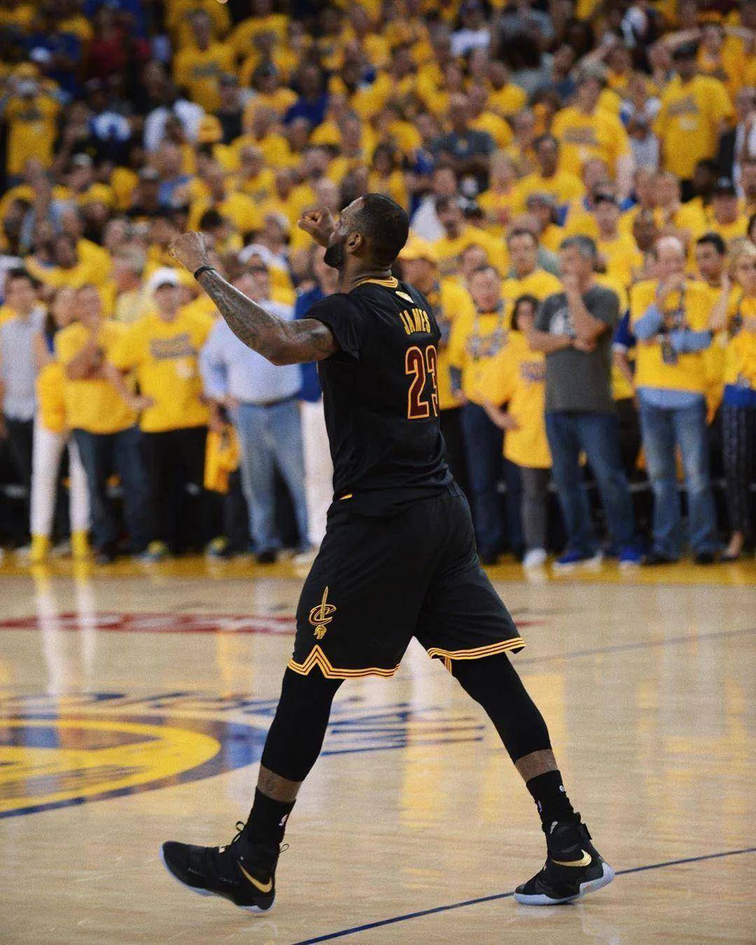 德转列世界足坛身价前15：亚马尔、哈兰德、姆巴佩2亿并列第一（德转发布全球足坛身价TOP15：亚马尔、哈兰德、姆巴佩以2亿并列榜首）