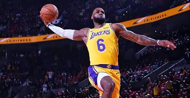 朱婷再现防守得分！13分助科内世俱杯开门红，球馆简陋被球迷吐槽（朱婷防守再立功！轰下13分助科内世俱杯旗开得胜，简陋球馆遭球迷吐槽）